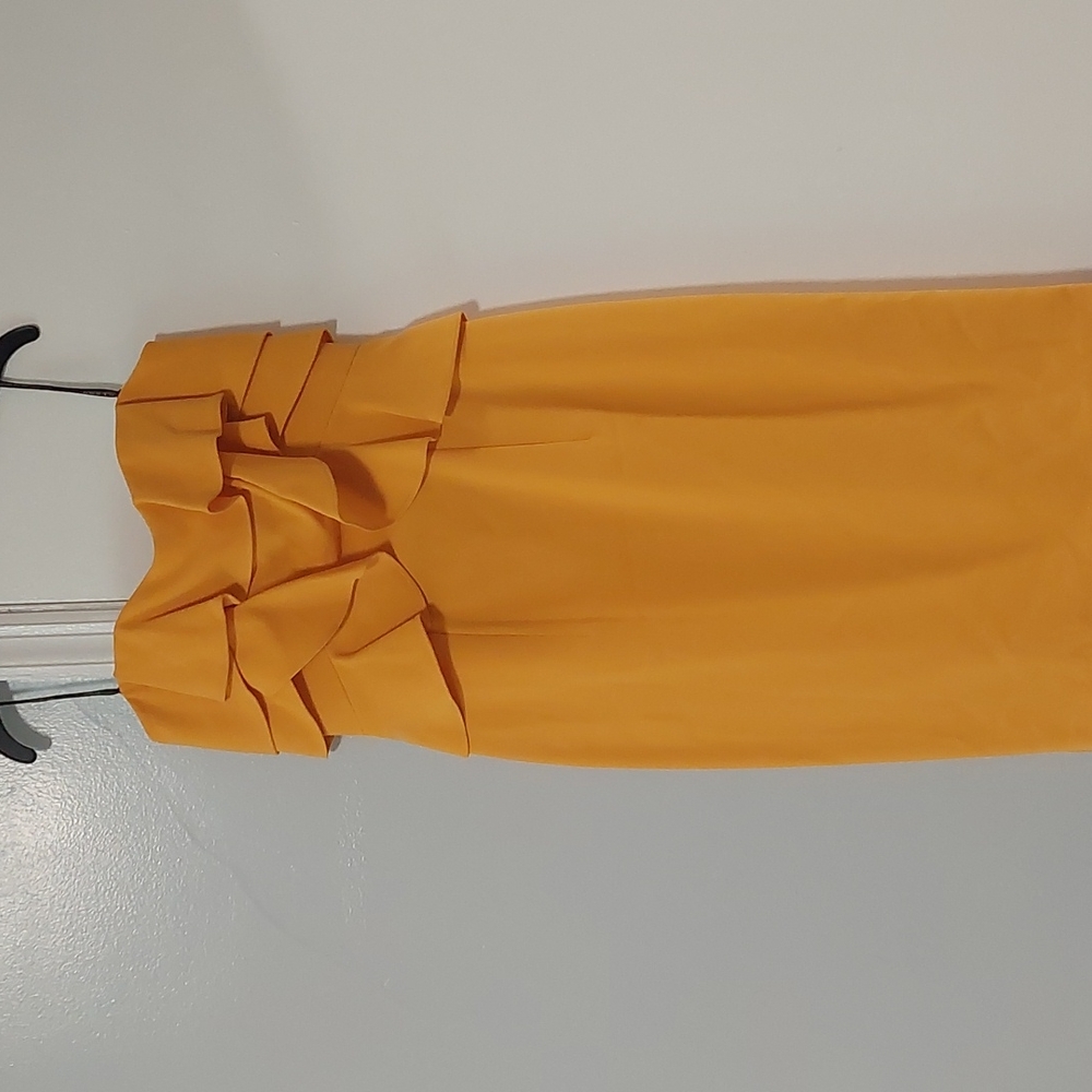 Black halo strapless bodycon dress in mustard yellow